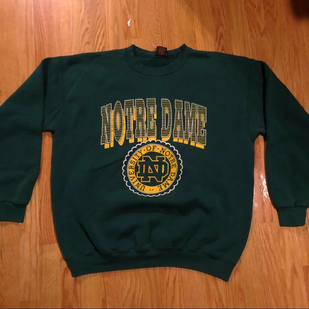 ☘️ VINTAGE University of Notre Dame Crewneck ☘️